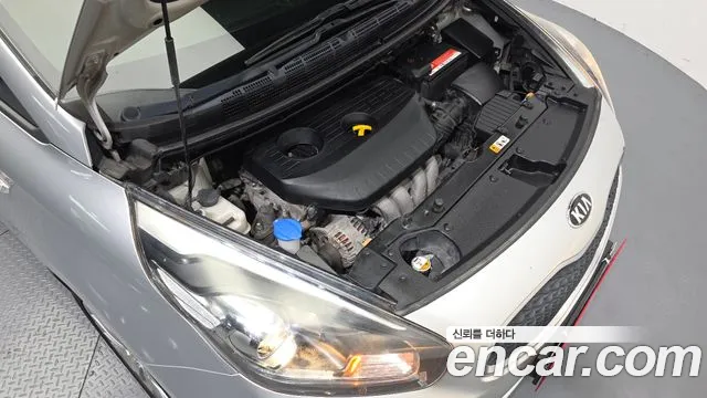 Kia Carens 2014 thumb 6