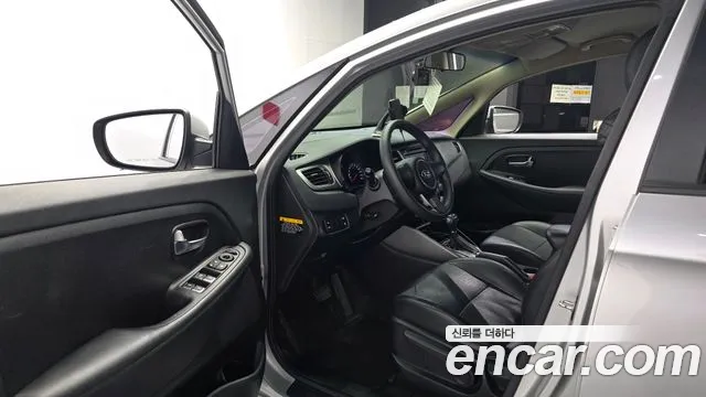 Kia Carens 2014 thumb 10