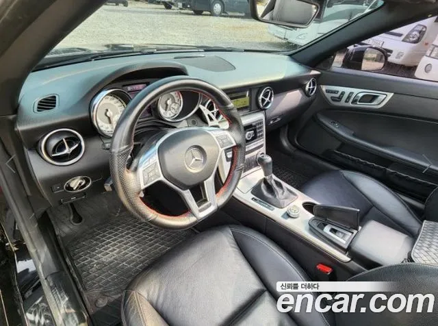 Mercedes-Benz SLK-Class 2012 thumb 10