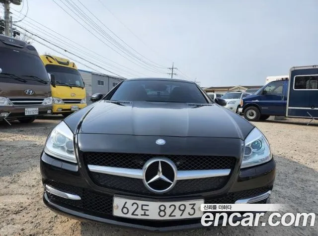Mercedes-Benz SLK-Class 2012 thumb 12