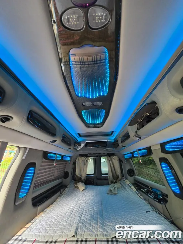 Chevrolet Express Van 2014 thumb 2