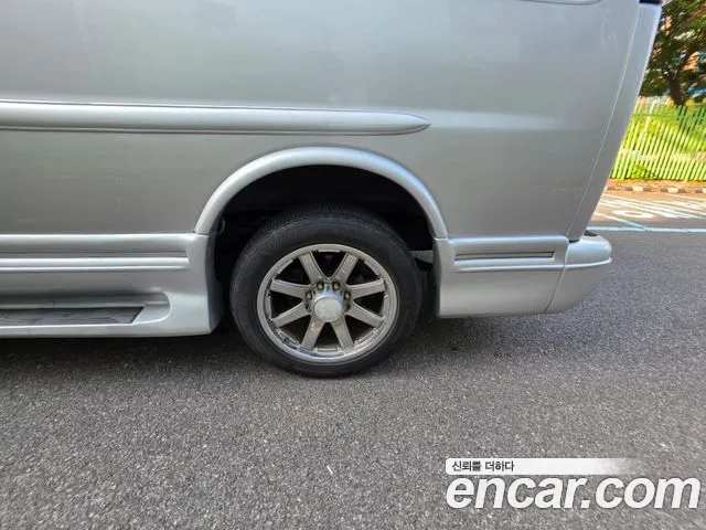 Chevrolet Express Van 2014 thumb 8