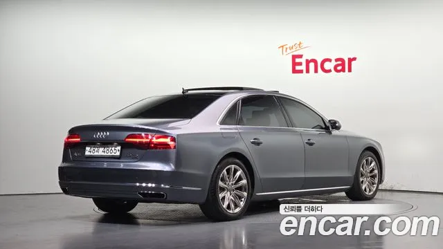 Audi A8 2014 thumb 2