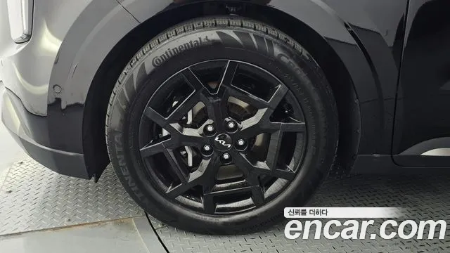 Kia Carnival 2024 thumb 5