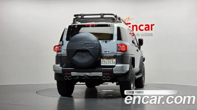 Toyota FJ Cruiser 2014 thumb 4