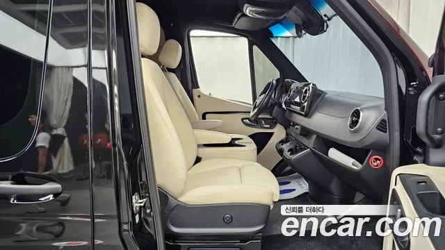 Mercedes-Benz Sprinter 2022 thumb 11