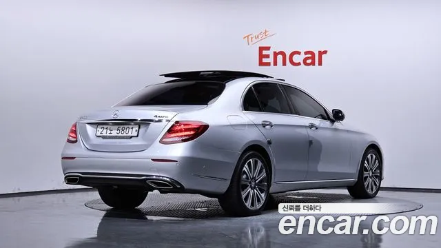 Mercedes-Benz E-Класс 2017 thumb 2