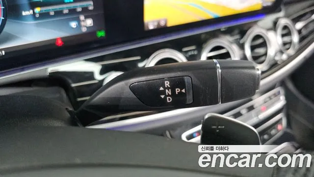 Mercedes-Benz E-Класс 2017 thumb 9