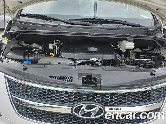 Hyundai Starex 2015 thumb 6