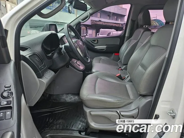 Hyundai Starex 2015 thumb 10