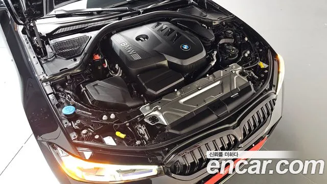 BMW 3-Series 2025 thumb 5