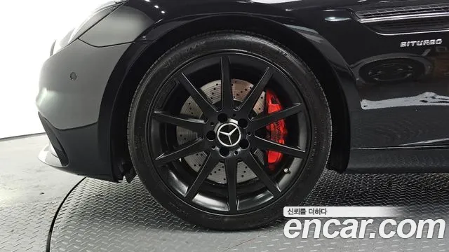 Mercedes-Benz SLC-Class 2017 thumb 4