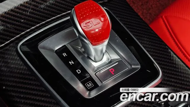 Mercedes-Benz SLC-Class 2017 thumb 8