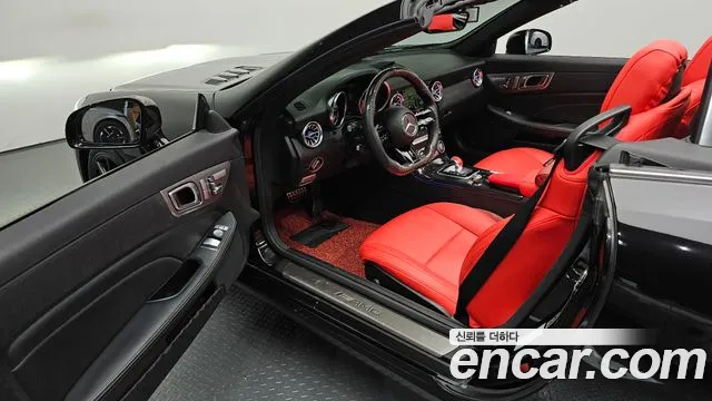 Mercedes-Benz SLC-Class 2017 thumb 9