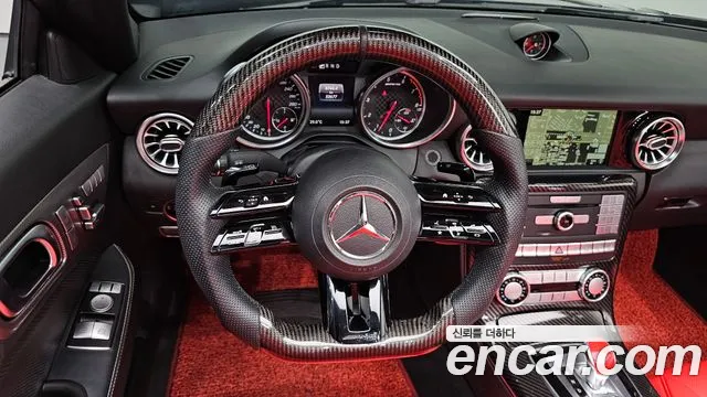 Mercedes-Benz SLC-Class 2017 thumb 10