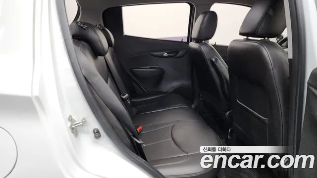 ChevroletGMDaewoo Spark 2015 thumb 10