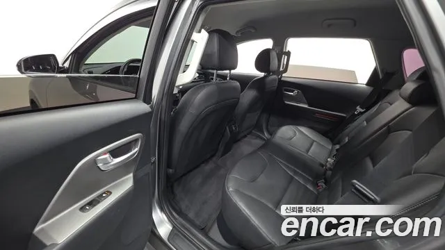 Kia Niro 2022 thumb 11