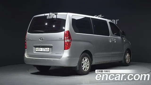 Hyundai Starex 2013 thumb 2