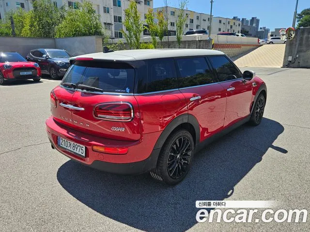 MINI Clubman 2023 thumb 2