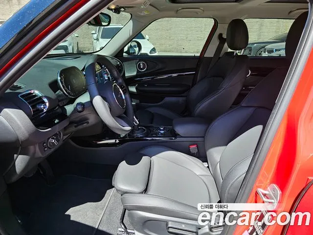 MINI Clubman 2023 thumb 10