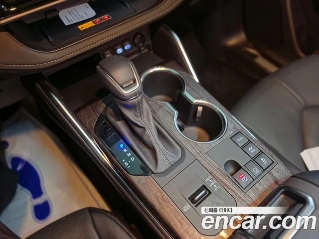 Toyota Highlander 2025 thumb 9