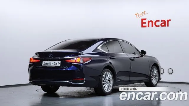 Lexus ES 2022 thumb 2