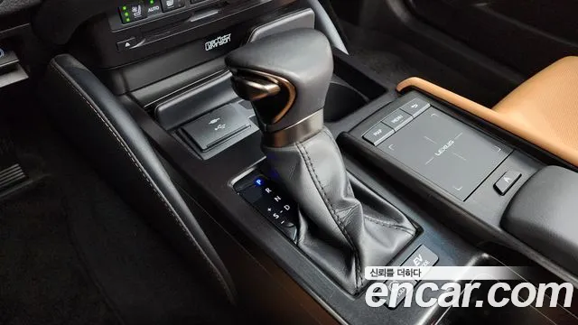 Lexus ES 2022 thumb 9