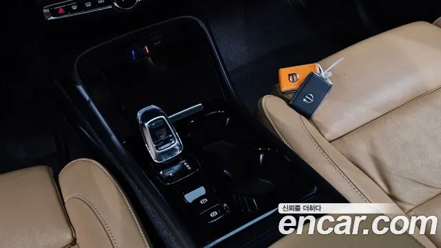 Volvo XC40 2021 thumb 8