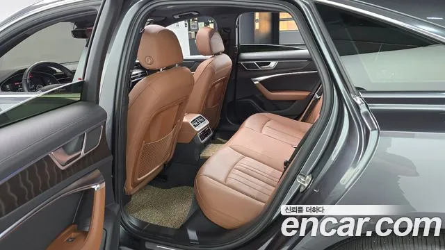 Audi A6 2021 thumb 11