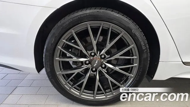 Genesis G80 2018 thumb 5