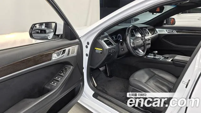 Genesis G80 2018 thumb 10