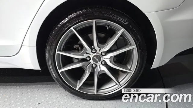 Genesis G70 2022 thumb 4