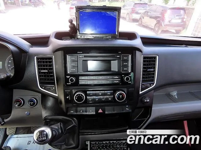 Hyundai Staria 2016 thumb 11
