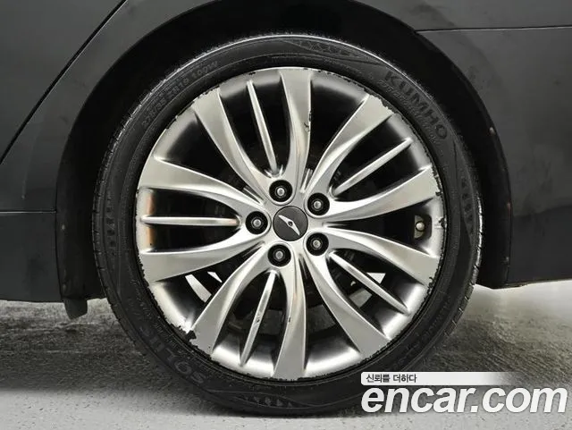 Genesis G80 2019 thumb 5