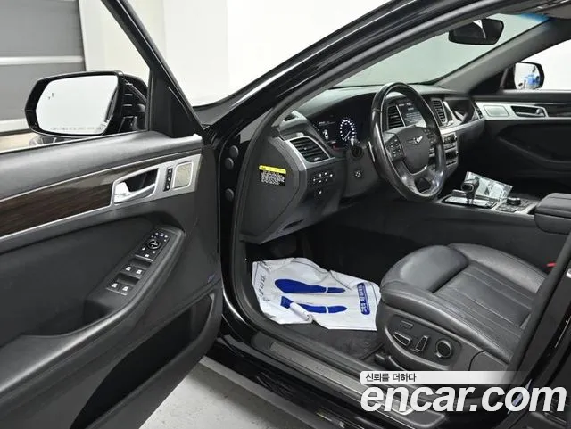 Genesis G80 2019 thumb 10