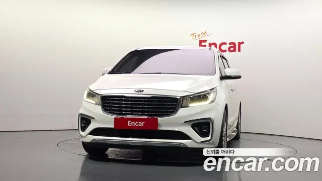 Kia Carnival 2018 thumb 3