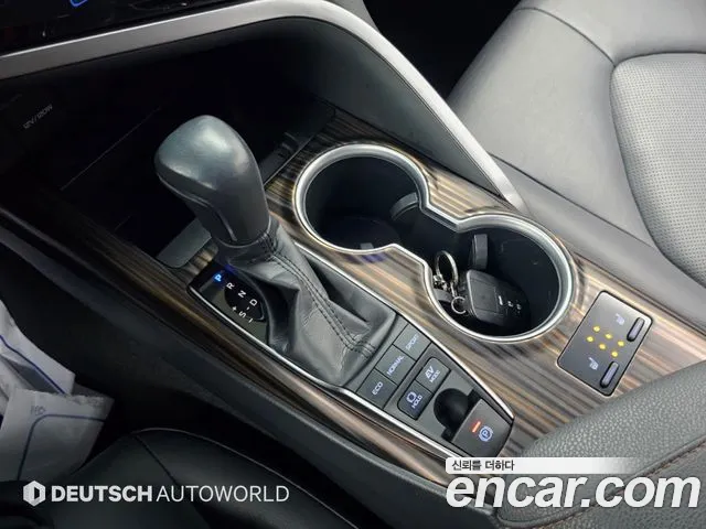 Toyota Camry 2018 thumb 9