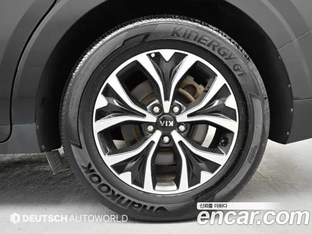Kia Carnival 2021 thumb 5