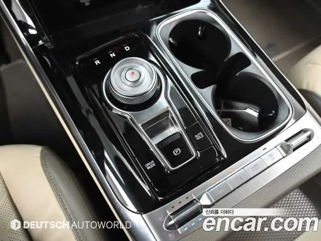 Kia Carnival 2021 thumb 9
