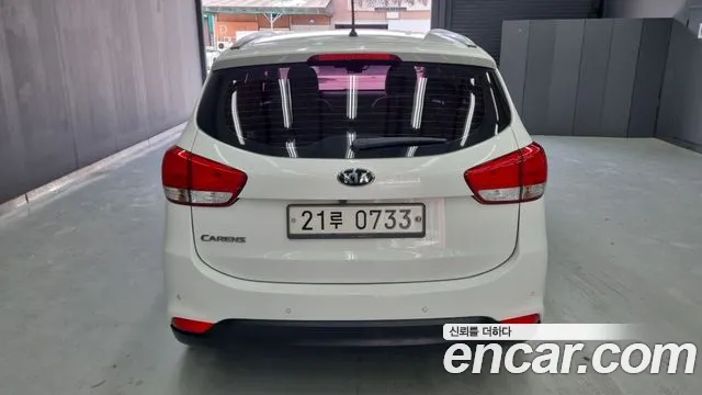 Kia Carens 2016 thumb 4