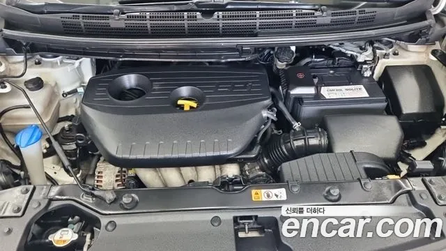 Kia Carens 2016 thumb 6