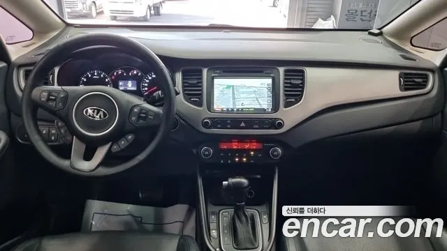 Kia Carens 2016 thumb 7