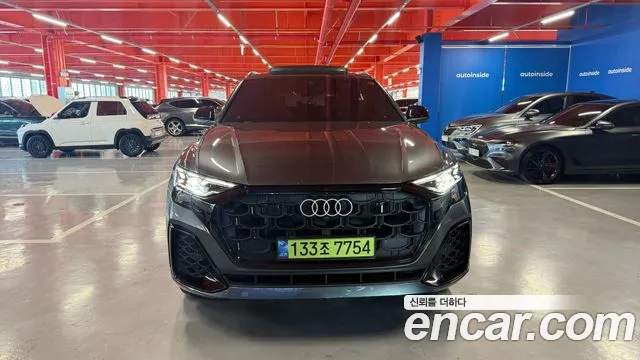 Audi Q8 2025 thumb 2