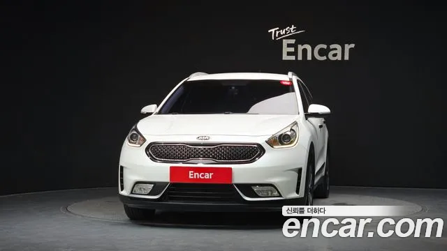 Kia Niro 2016 thumb 3
