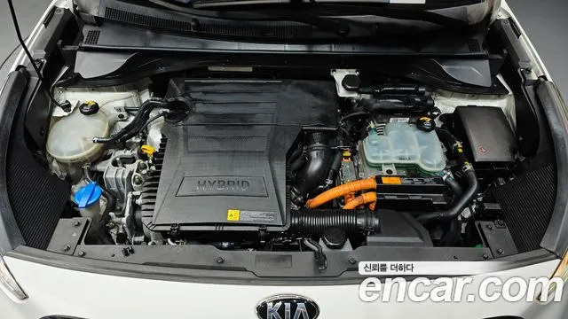 Kia Niro 2016 thumb 6