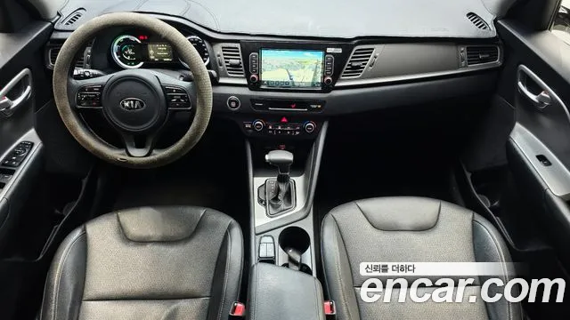 Kia Niro 2016 thumb 7