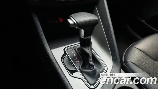 Kia Niro 2016 thumb 9