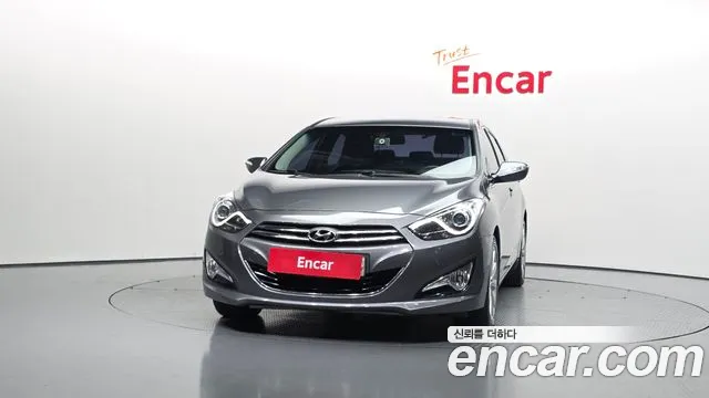 Hyundai i40 2012 thumb 3