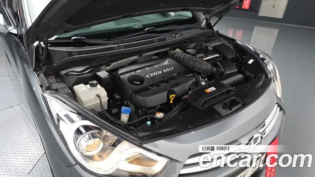 Hyundai i40 2012 thumb 6
