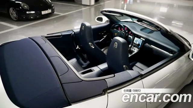 Porsche 911 2015 thumb 7